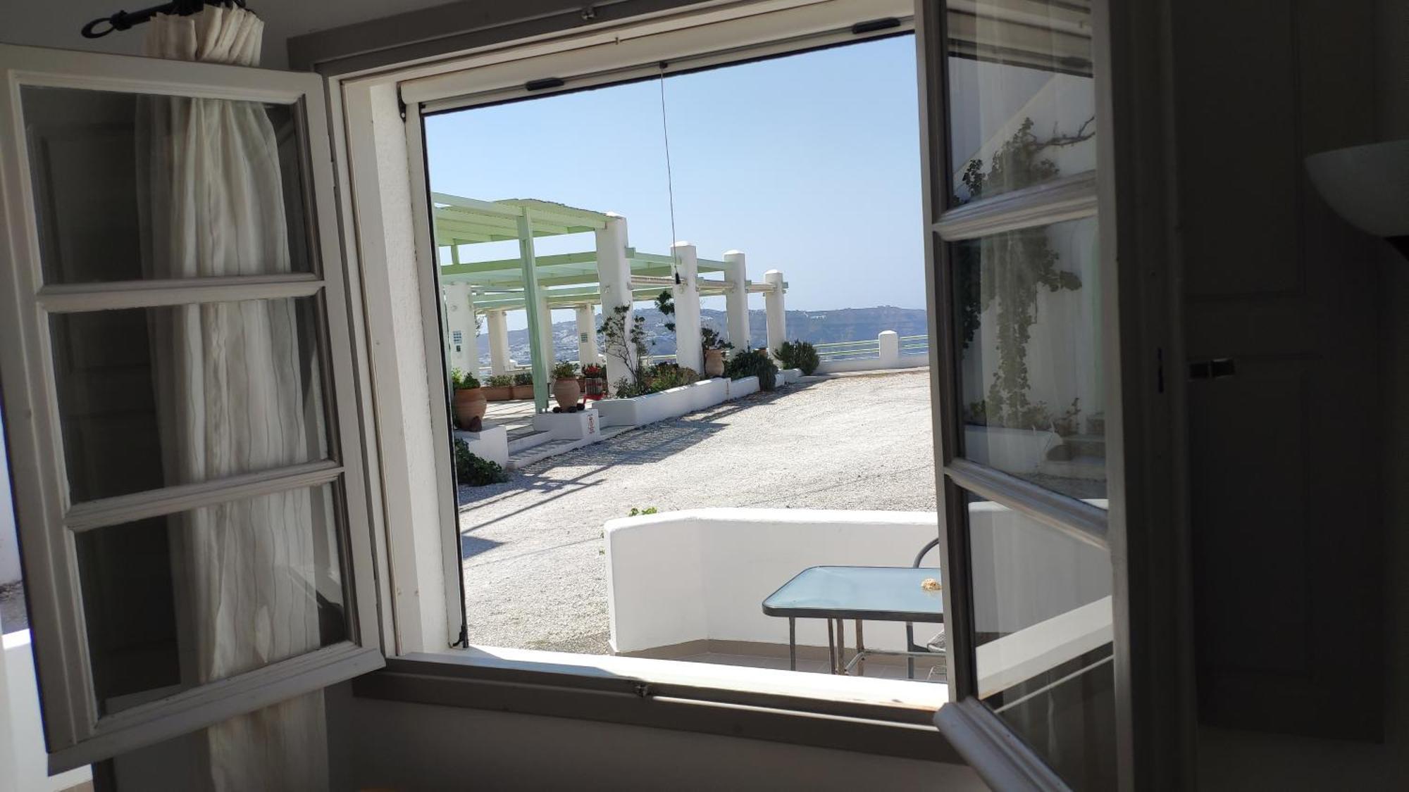 The Cliff Reflections - Adults Only Apartment Megalochori  Bilik gambar