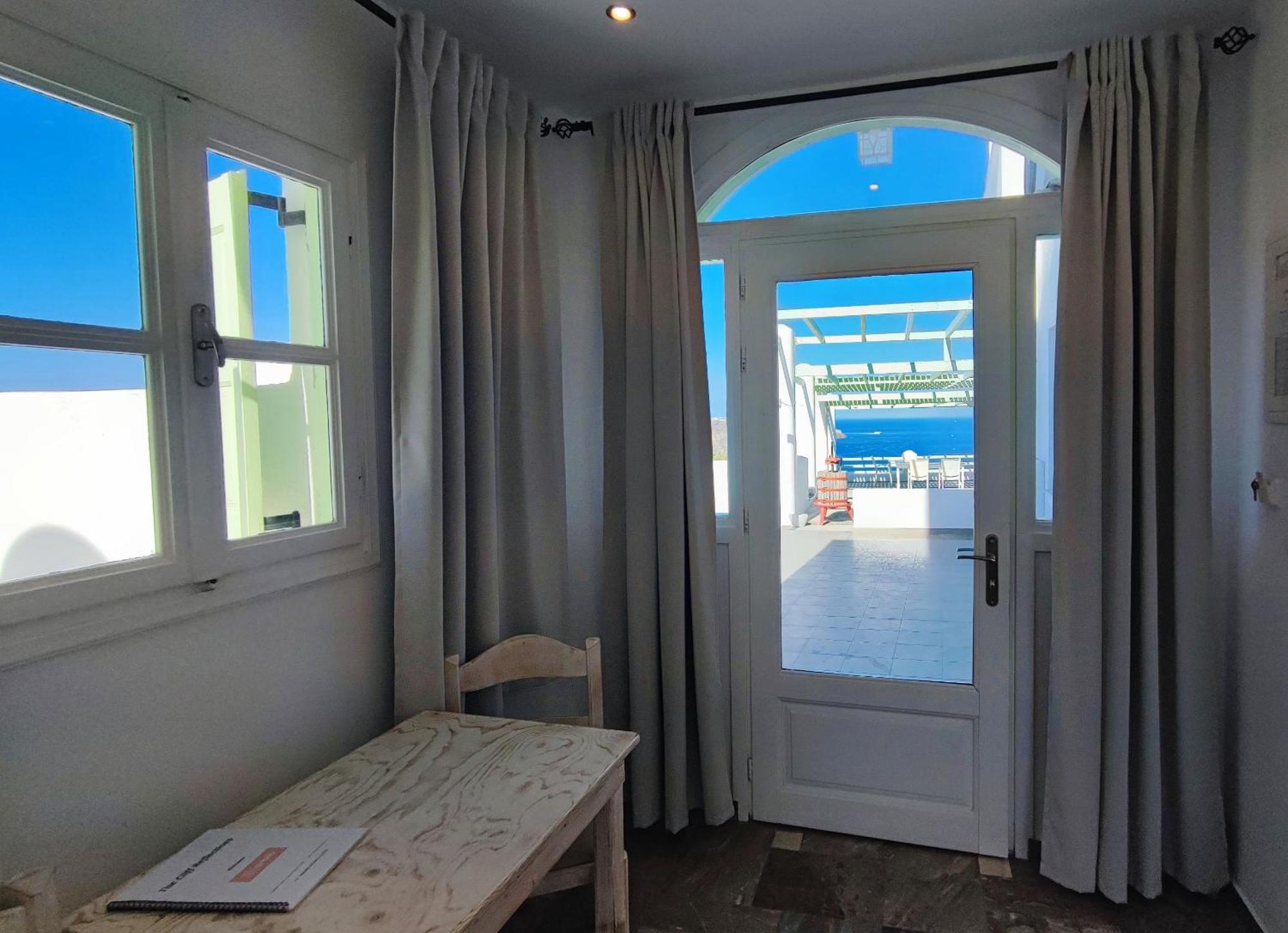 The Cliff Reflections - Adults Only Apartment Megalochori  Luaran gambar