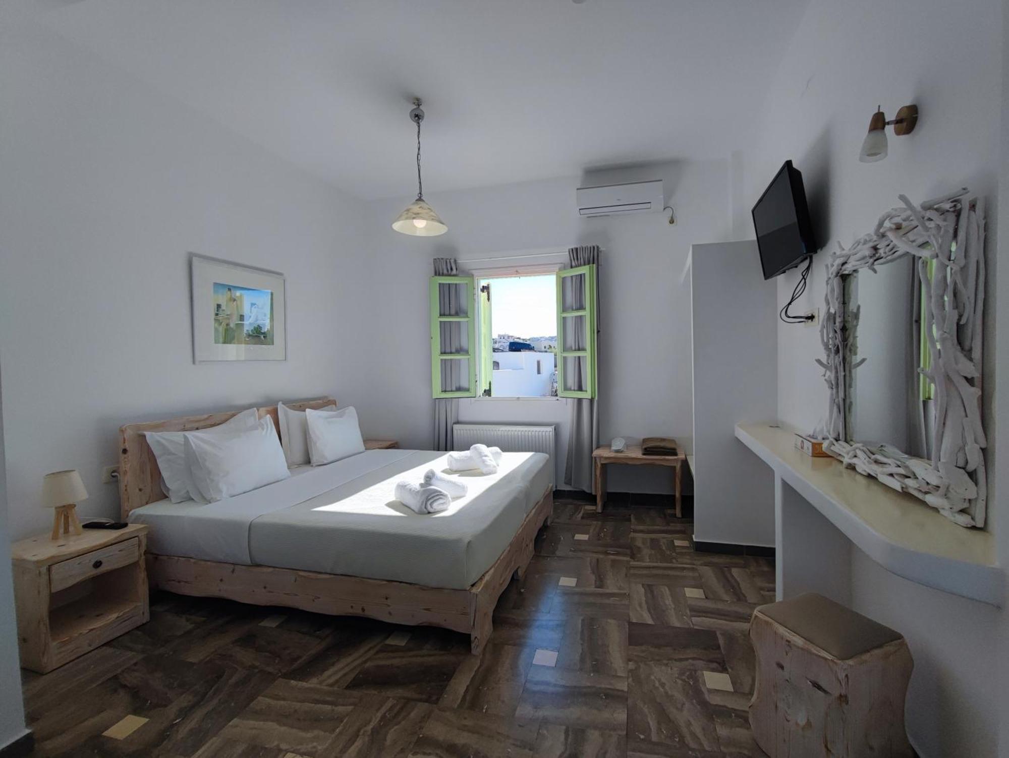 The Cliff Reflections - Adults Only Apartment Megalochori  Luaran gambar