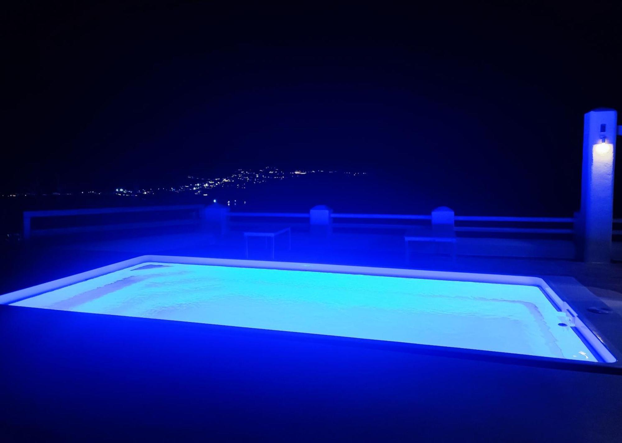 The Cliff Reflections - Adults Only Apartment Megalochori  Luaran gambar